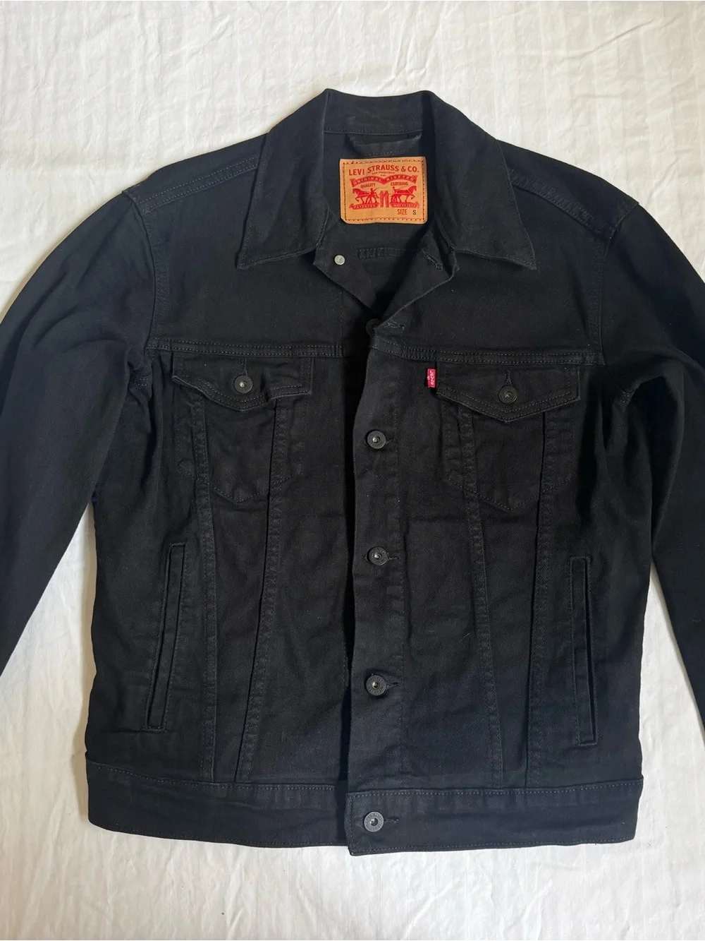 Levi’s Black Denim Trucker Jacket - Men’s Size S Capsule Wardrobe Trucker Biker - Picture 9 of 10